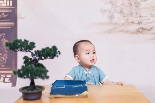 新泰宝宝被跳蚤咬了 新泰宝宝被跳蚤咬了